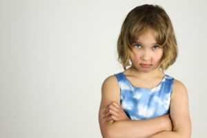 外国人の子供落ち込む