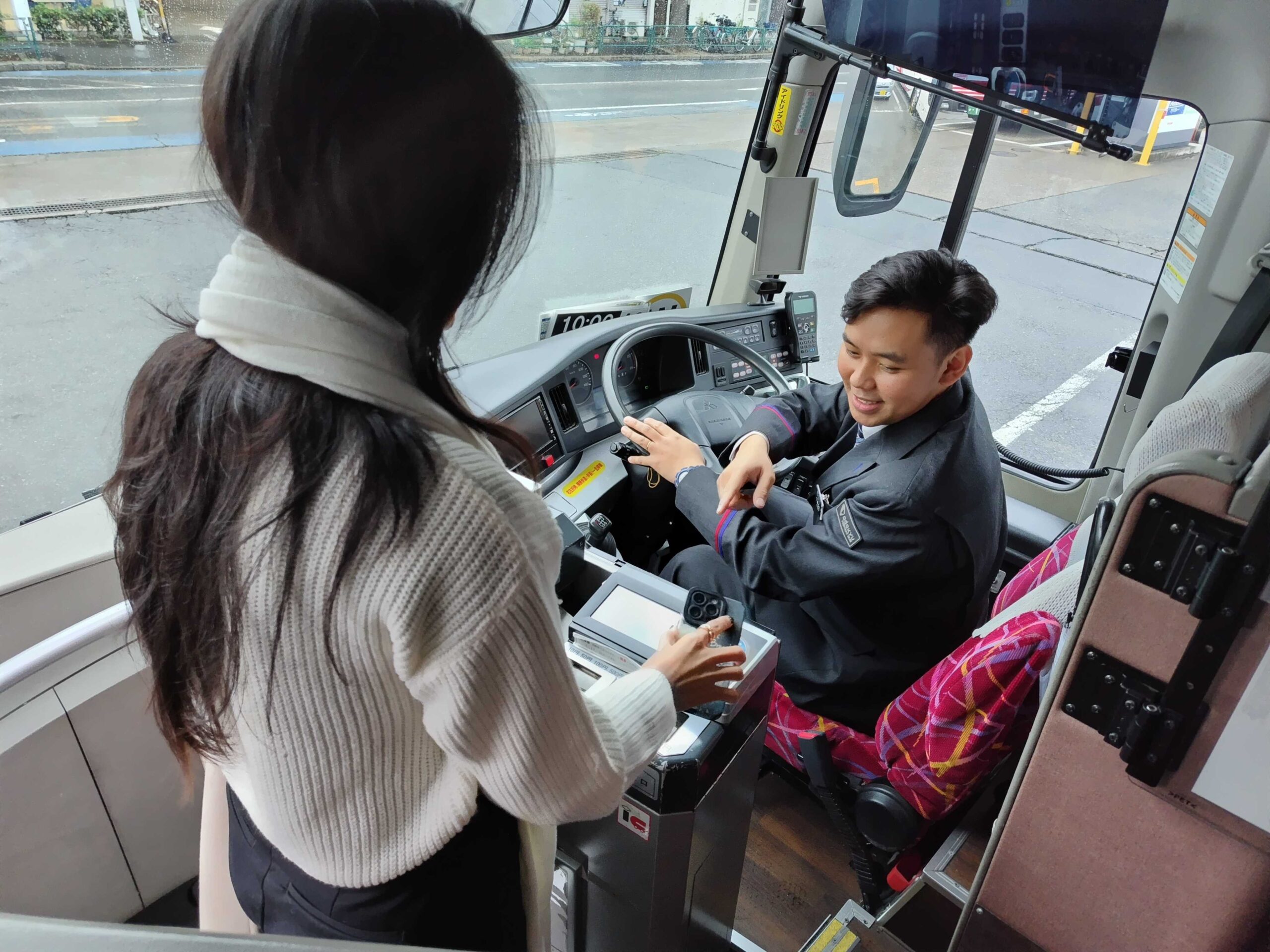 【運輸】バス運転手での外国人採用にチャレンジ！小田急ハイウェイバスさまに詳しく聞きました